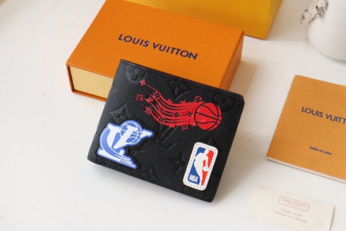 Louis Vuitton Multiple Wallet 11cm Black