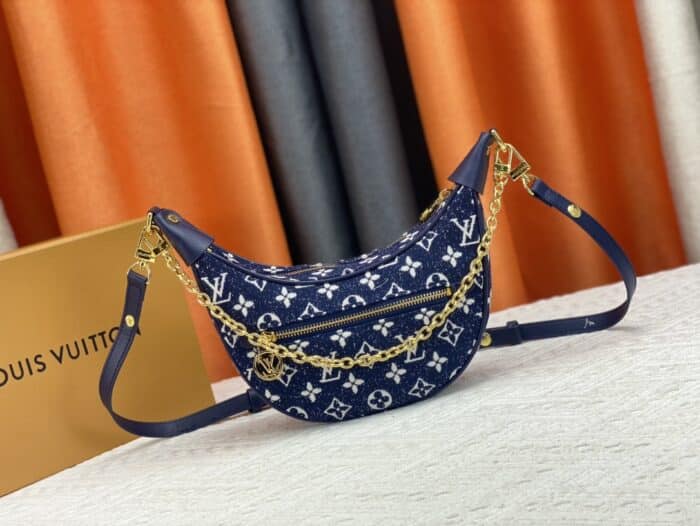 Alternative view of LOUIS VUITTON LOOP DENIM BLUE  23CM