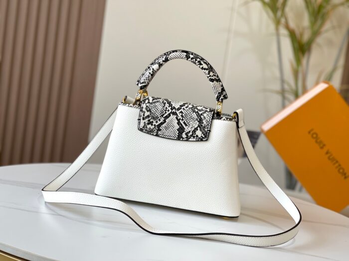 Alternative view of LOUIS VUITTON CAPUCINES MINI WHITE M95509