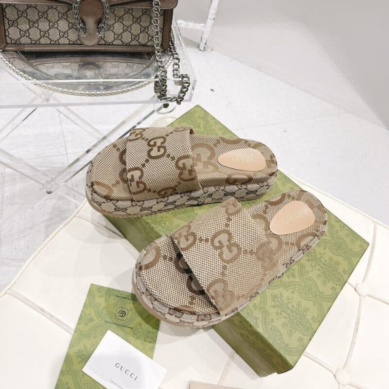 Alternative view of GUCCI WOMEN’S PLATFORM SLIDE SANDAL CAMEL 623212 UKO00 2580