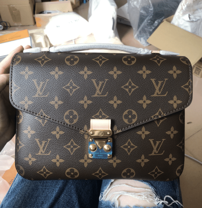 Alternative view of LOUIS VUITTON MONOGRAM CANVAS POCHETTE MÉTIS 25CM M44875