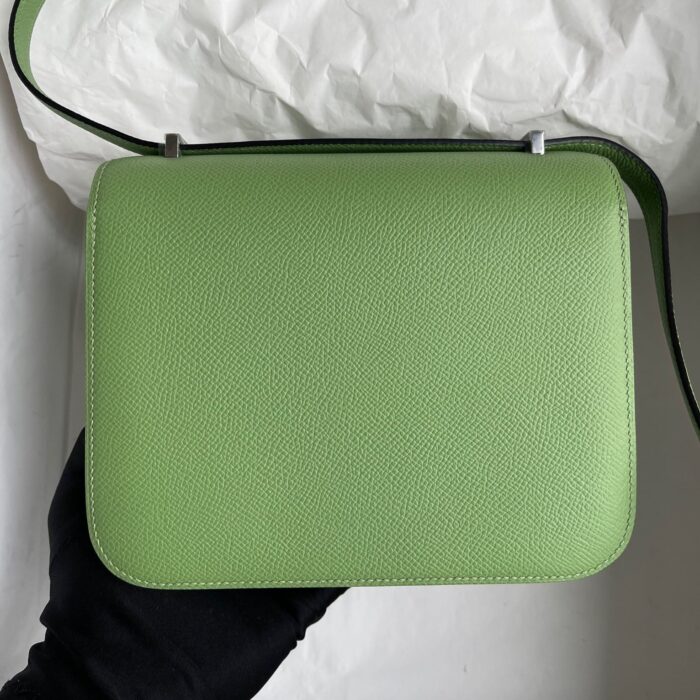 Alternative view of HERMES CONSTANCE EPSOM 3I AVOCADO GREEN CROCODILE & LIZARD BUCKLE 18CM
