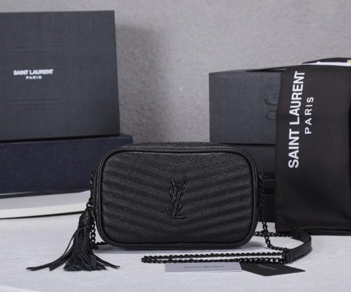 Alternative view of SAINT LAURENT LOU CAMERA BAG IN QUILTED LEATHER BLACK 18CM