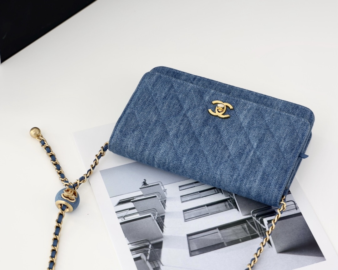 CHANEL PEARL CRUSH ON CHAIN DENIM BAG BLUE 19CM - Image 6