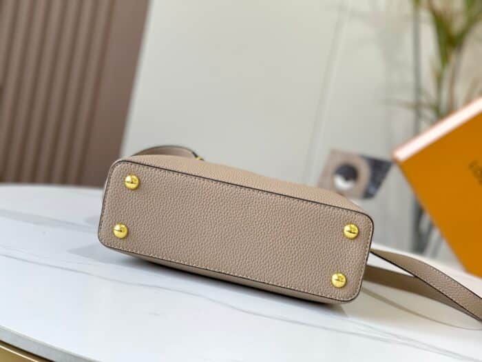 Alternative view of LOUIS VUITTON CAPUCINES MEDIUM GALET M95508