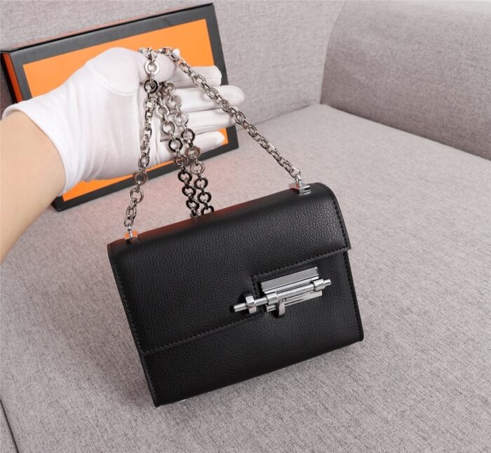 Alternative view of HERMES VERROU CHAINE BAG BLACK 17CM