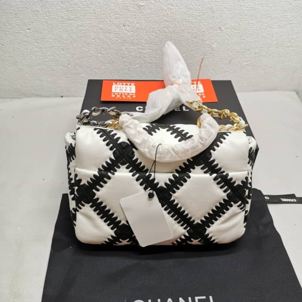 CHANEL 19 FLAP BAG CROCHET GOLD AND SILVER TONE WHITE BLACK 24CM AS1160 B04824 C0200 - Image 3