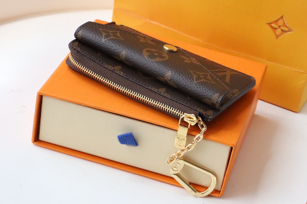 Louis Vuitton Card Holder Recto Verso Monogram M69431 - Image 2