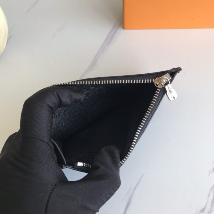 Alternative view of LOUIS VUITTON COIN CARD HOLDER TAIGARAMA 14.5CM BLACK M30271