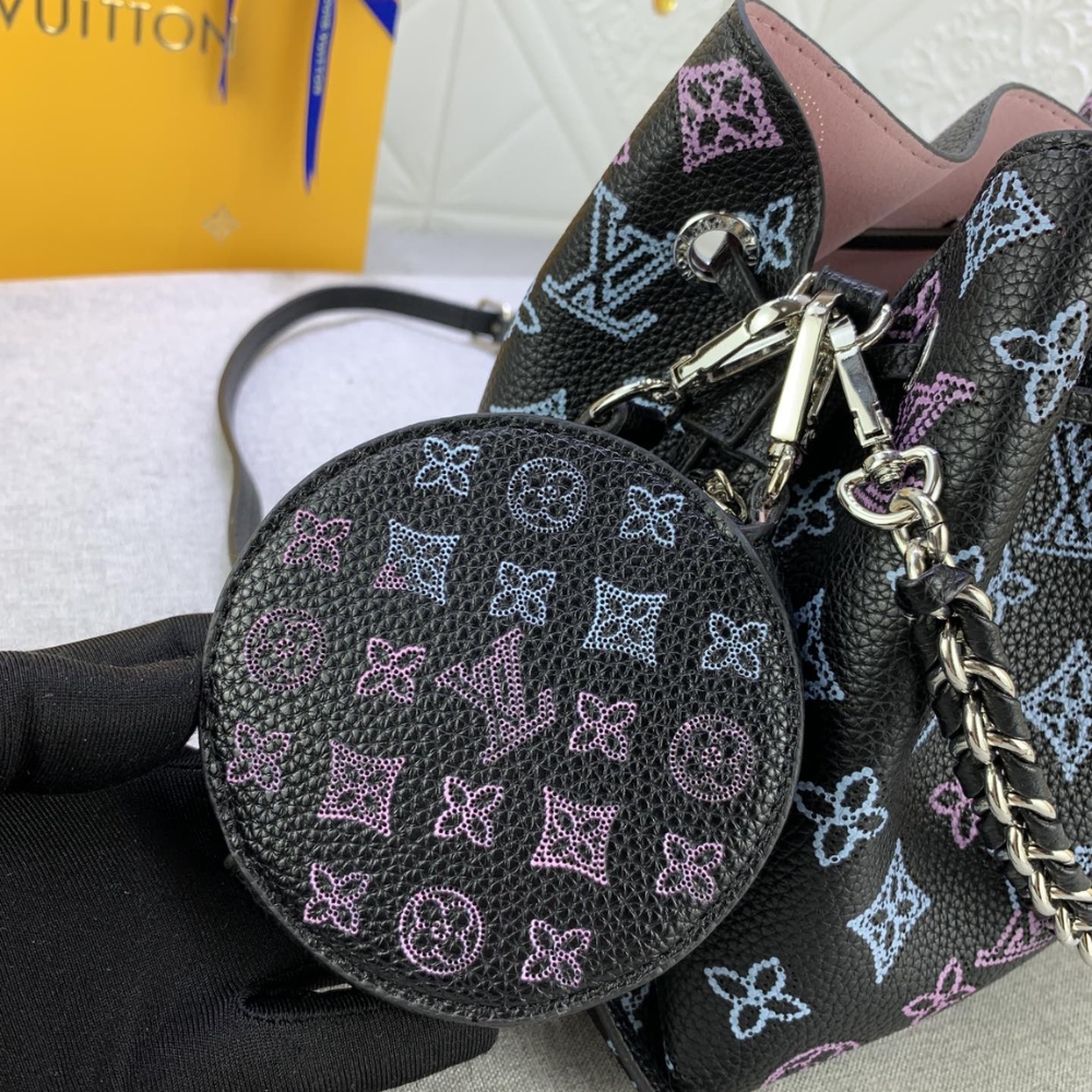 LOUIS VUITTON BELLA BLACK 22CM M21096 - Image 6