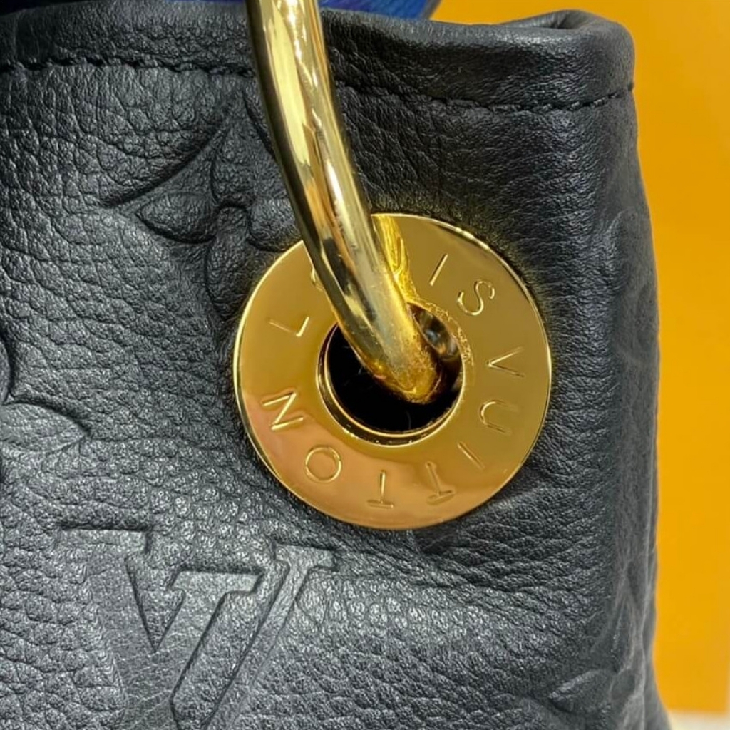 Louis Vuitton Artsy MM Monogram Empreinte Leather Black 41cm M41066 - Image 4
