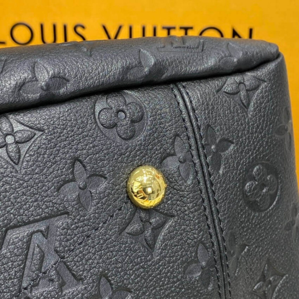 Louis Vuitton Artsy MM Monogram Empreinte Leather Black 41cm M41066 - Image 3