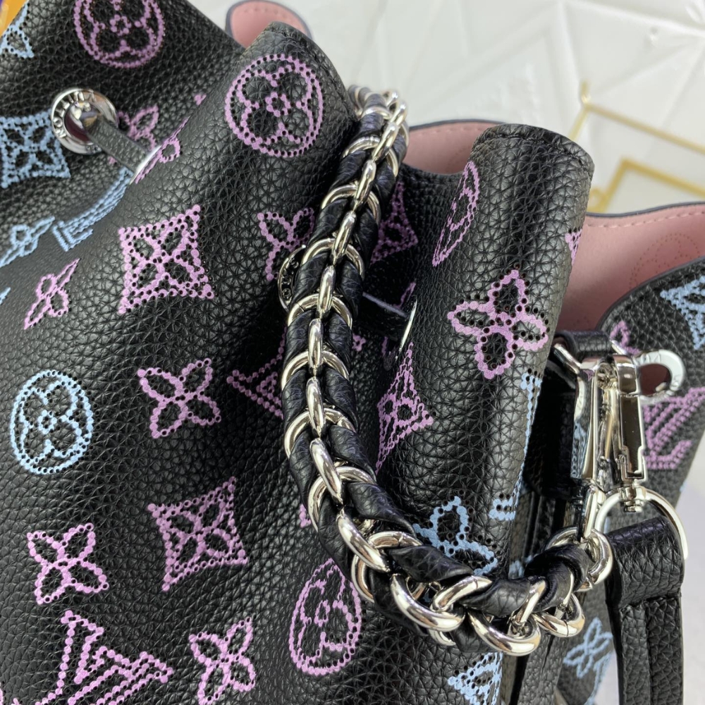 LOUIS VUITTON BELLA BLACK 22CM M21096 - Image 8