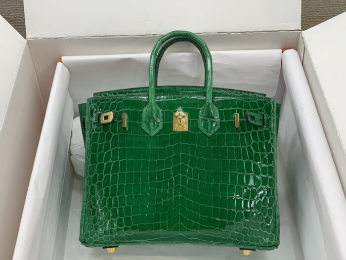 Alternative view of HERMES BIRKIN 30 CROCODILE GOLD TONED HARDWARE DARK GREEN 30CM