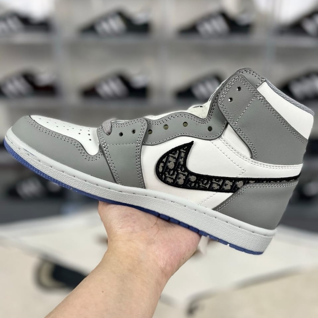 Nike Air Jordan 1 High OG x Dior White Wolf Grey CN8607 002 - Image 3