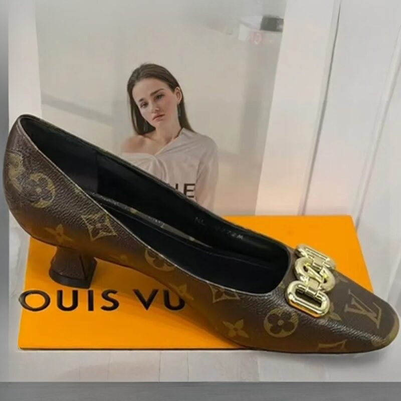 Alternative view of LOUIS VUITTON LV SQUARE TOE FLAT MONOGRAM BROWN PUMP