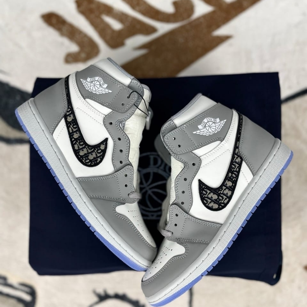 Nike Air Jordan 1 High OG x Dior White Wolf Grey CN8607 002 - Image 6
