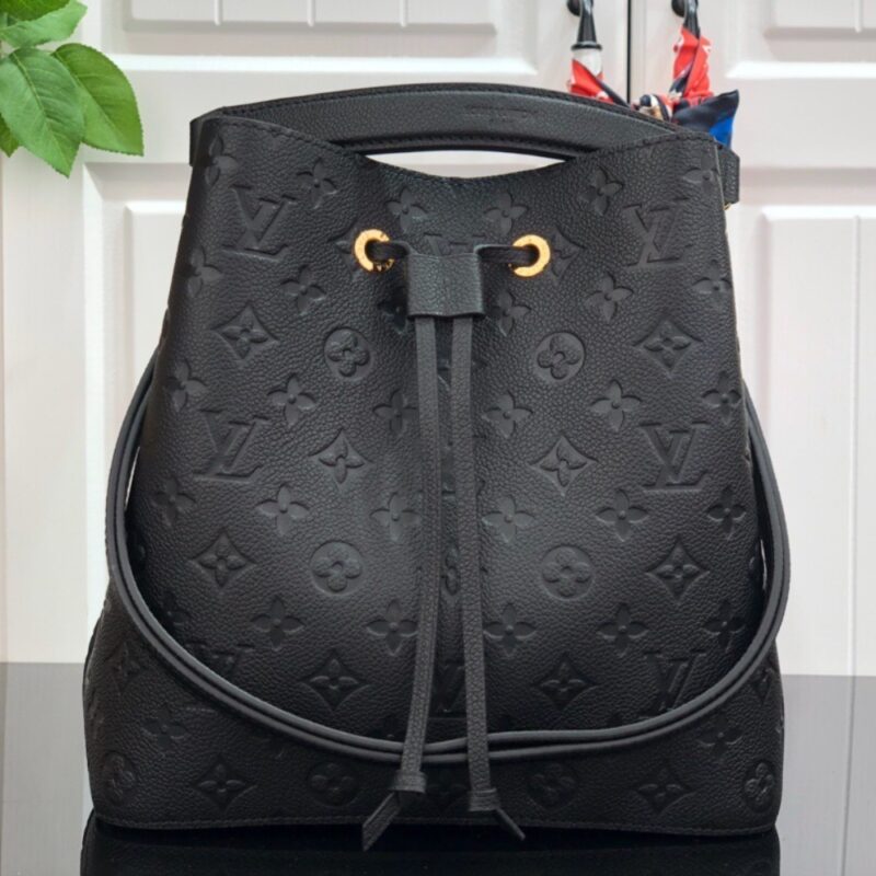 Alternative view of Louis Vuitton Néonoé MM Bucket Black 26Cm M45256