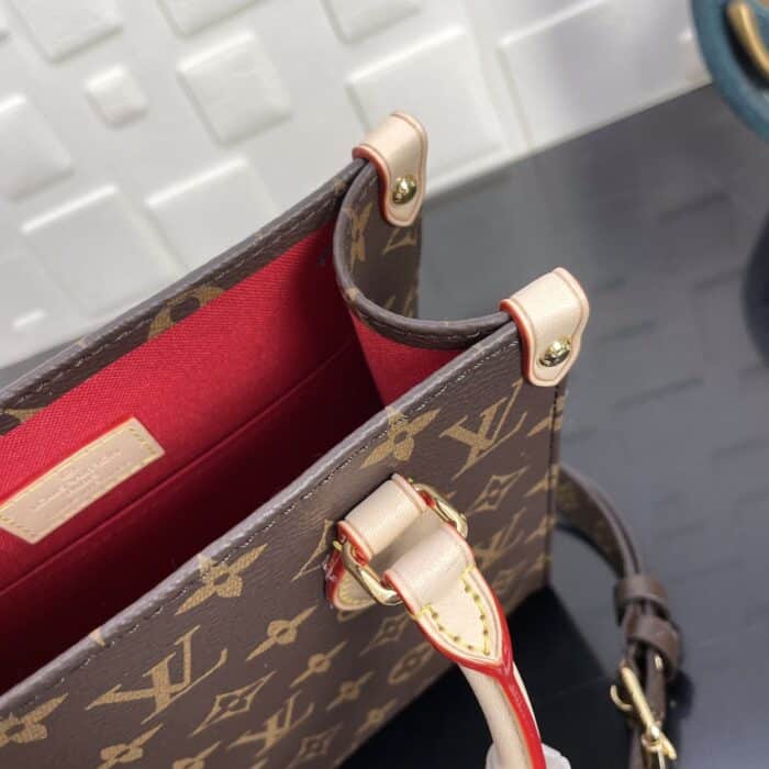 Alternative view of LOUIS VUITTON SAC PLAT BB 22CM M45847