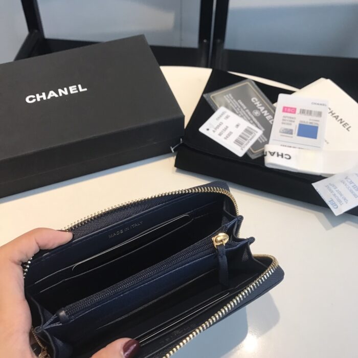 Alternative view of CHANEL CC RED BLACK WALLET 16.5CM