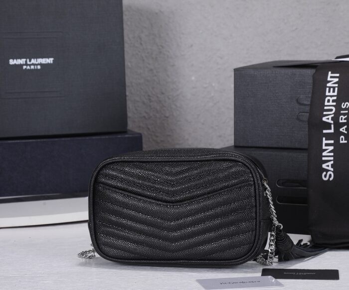Alternative view of SAINT LAURENT LOU CAMERA BAG IN QUILTED NOIR LEATHER BLACK 18CM