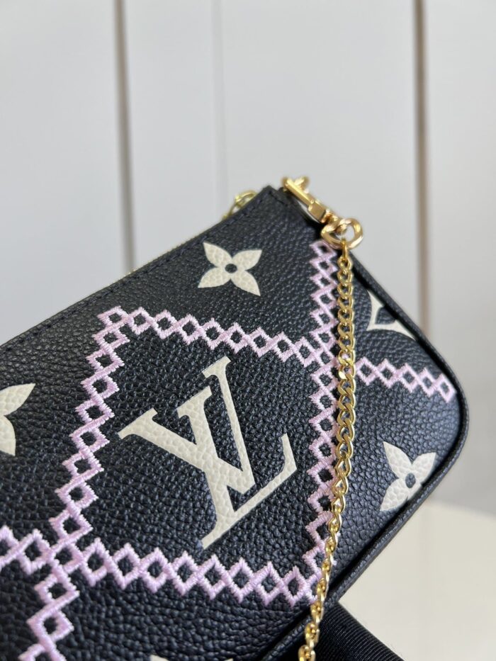 Alternative view of LOUIS VUITTON MINI POCHETTE ACCESSOIRES PINK M81140