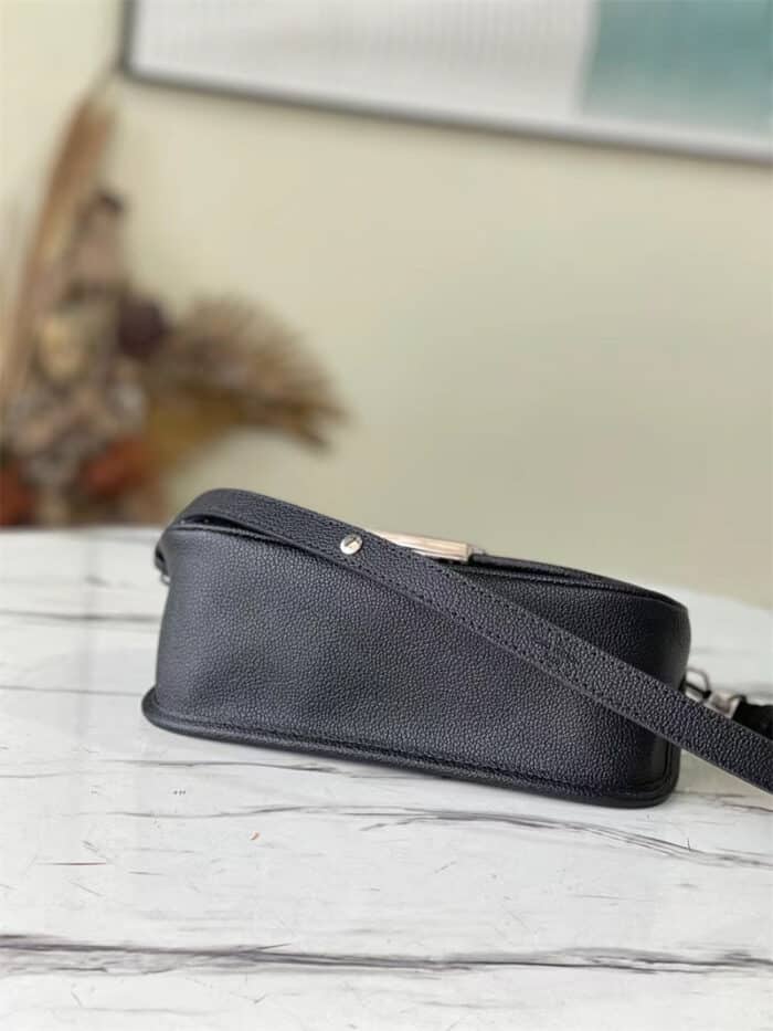 Alternative view of LOUIS VUITTON BUCI 24CM BLACK M59386