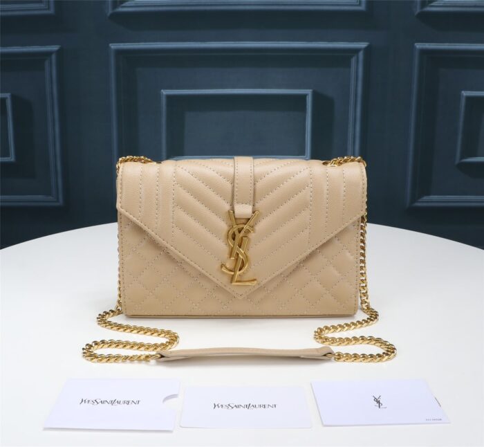 Alternative view of SAINT LAURENT ENVELOPE SMALL IN QUILTED GRAIN DE POUDRE EMBOSSED LEATHER BEIGE 21CM 600195BOW912721