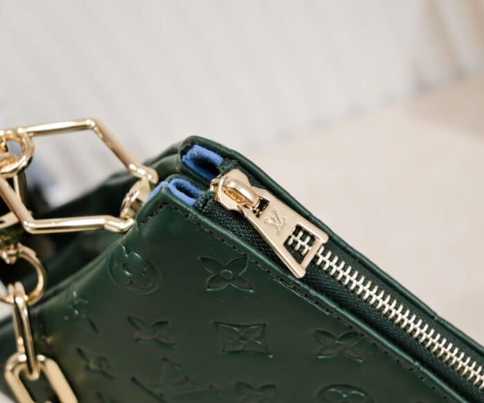 Alternative view of LOUIS VUITTON BOLSO COUSSIN PM GREEN 26CM
