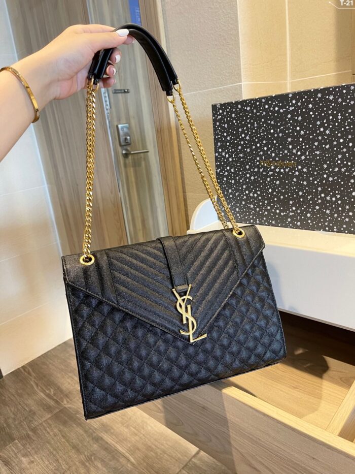Alternative view of SAINT LAURENT ENVELOPE LARGE BAG IN MIX MATELASSÉ GRAIN DE POUDRE EMBOSSED BLACK GOLD 31CM 600166BOW911000