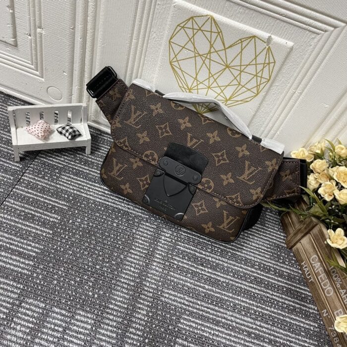 Alternative view of LOUIS VUITTON S LOCK SLING MONOGRAM BAG 21CM M45807