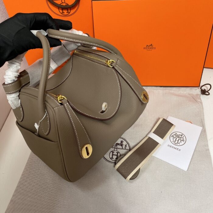 Alternative view of HERMES LINDY MINI TOGO BAG GOLD HARDWARE DARK BEIGE 19CM