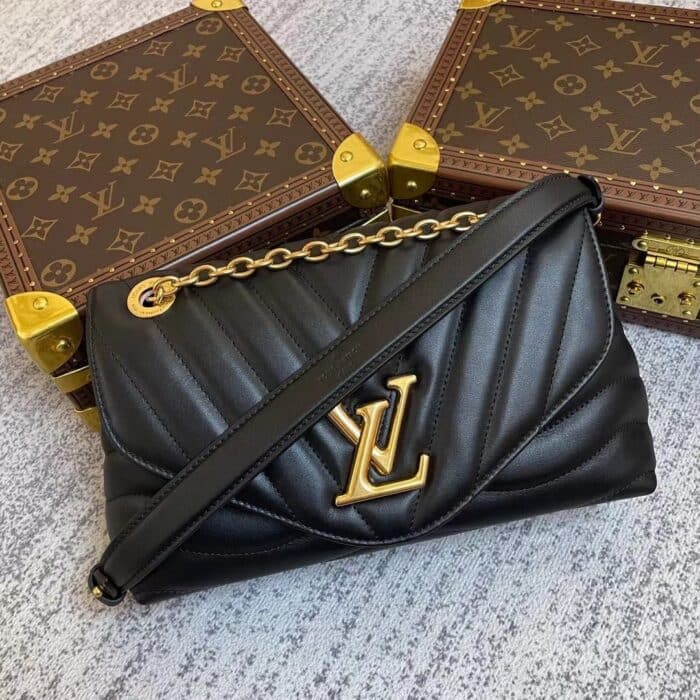 Alternative view of LOUIS VUITTON NEW WAVE CHAIN BAG MM BLACK 24CM M58552