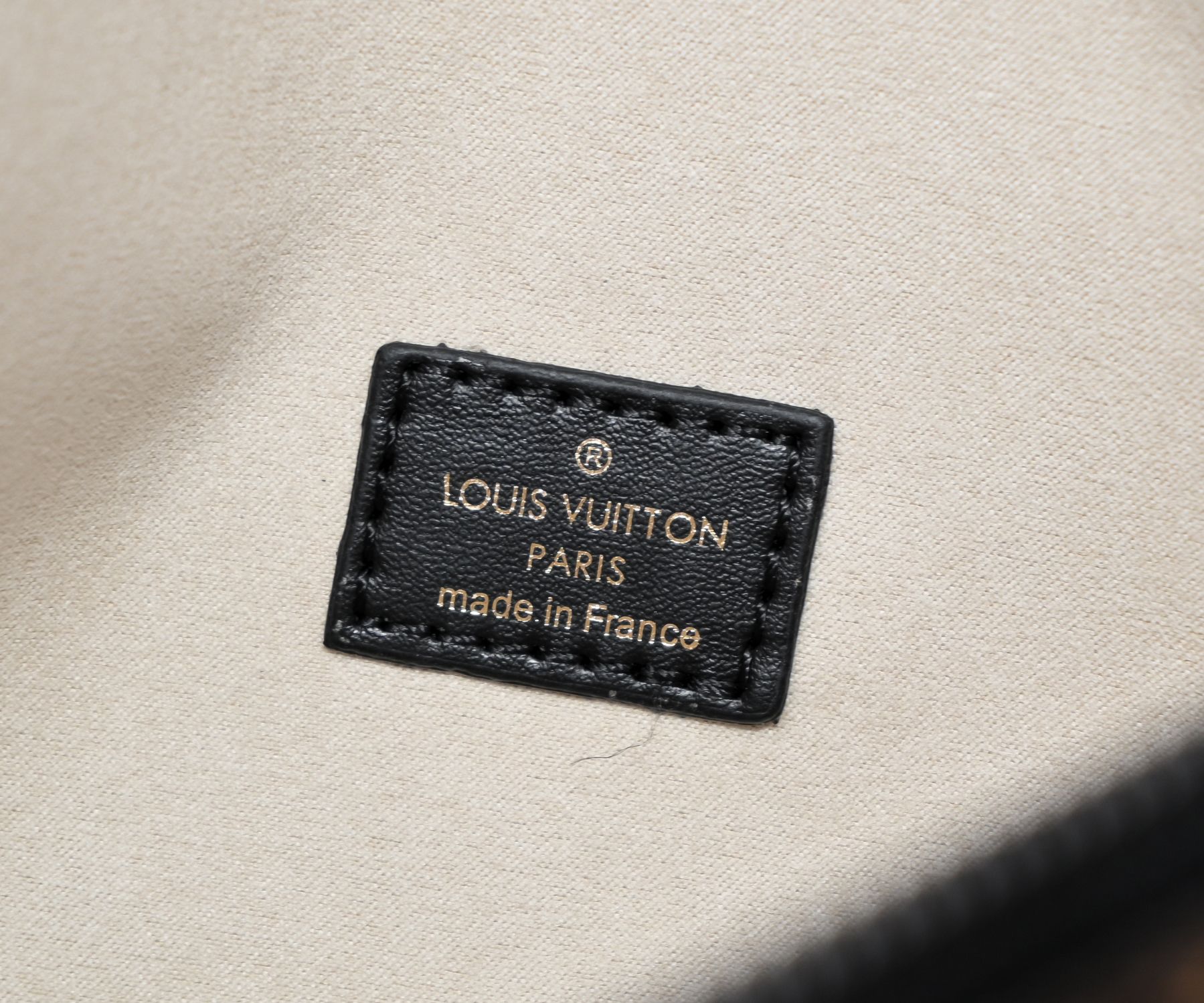 LOUIS VUITTON WEEK-END TOTE PM M45734 - Image 8