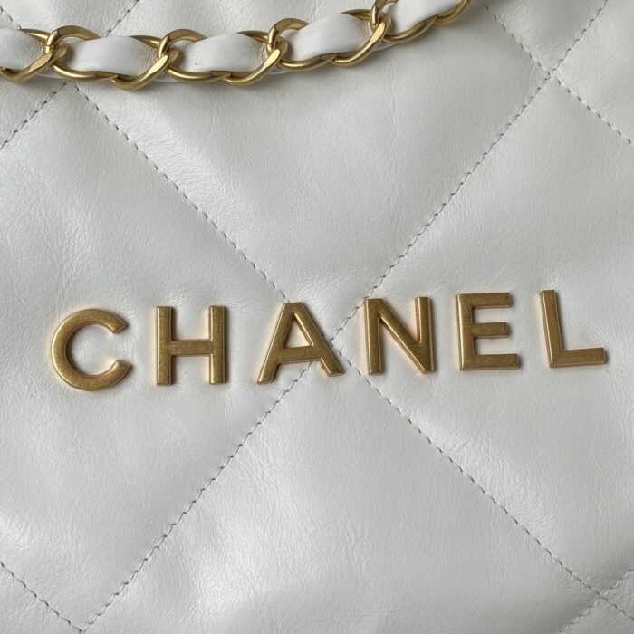 Alternative view of CHANEL 22 HANDBAG WHITE 42CM AS3261