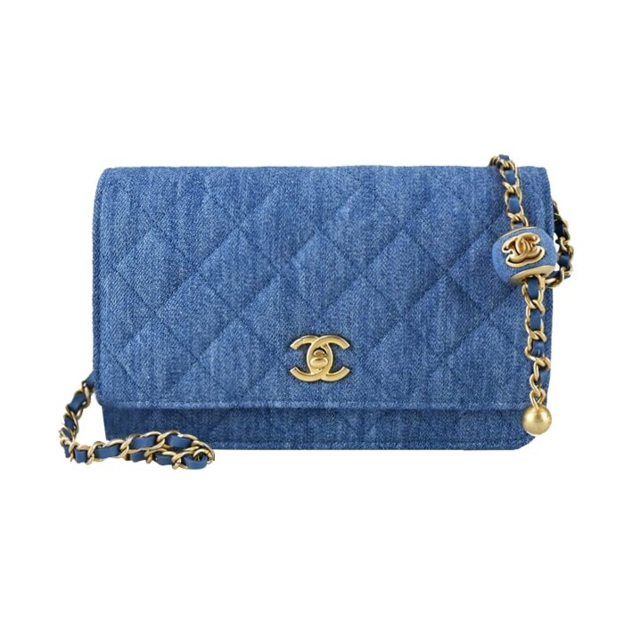 CHANEL PEARL CRUSH ON CHAIN DENIM BAG BLUE 19CM
