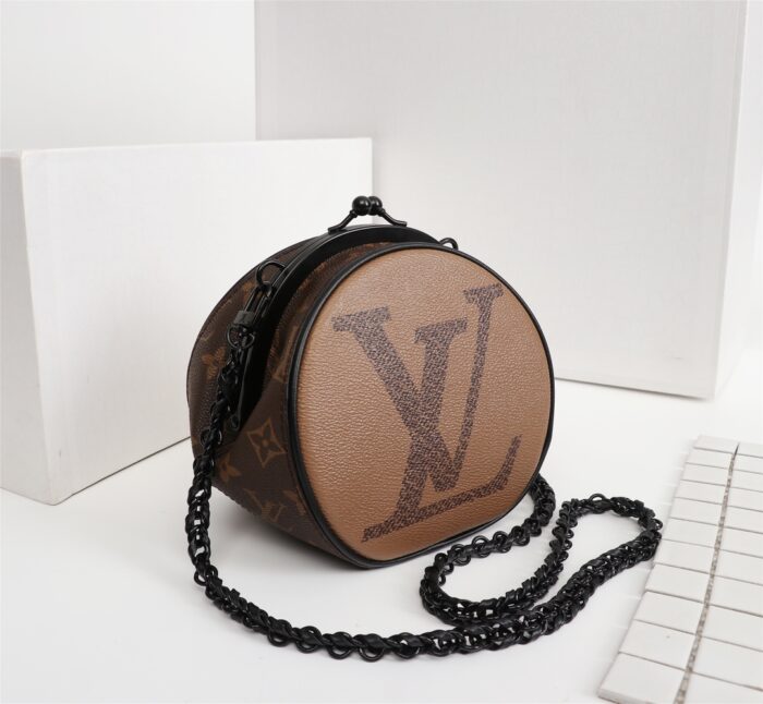 Alternative view of LOUIS VUITTON REVERSE MONOGRAM GIANT BOURSICOT M68606