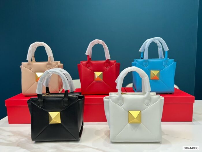 Alternative view of VALENTINO SMALL ONE STUD NAPPA HANDBAG IN BLACK 1W2B0K59HHX0NO