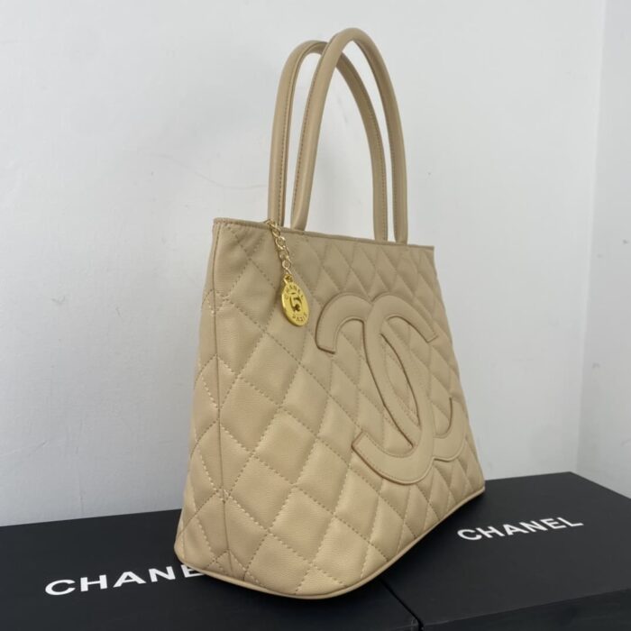 Alternative view of CHANEL MEDALLION TOTE BAG BEIGE 30CM