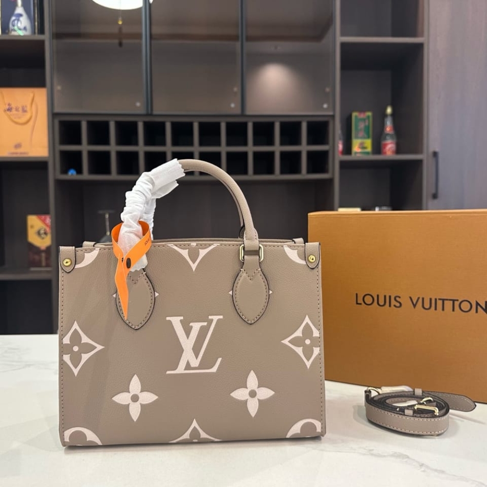 Louis Vuitton Onthego PM Bicolor Monogram Beige 25Cm M45779 - Image 2