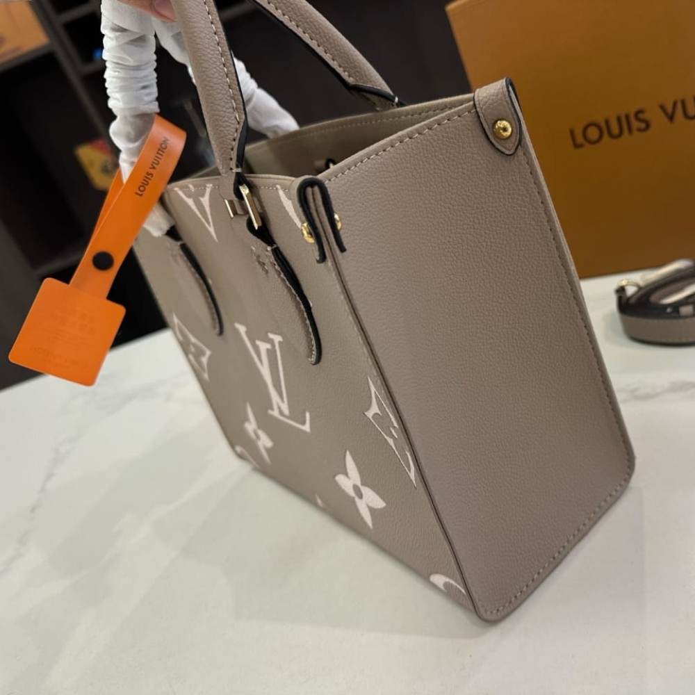 Louis Vuitton Onthego PM Bicolor Monogram Beige 25Cm M45779 - Image 3