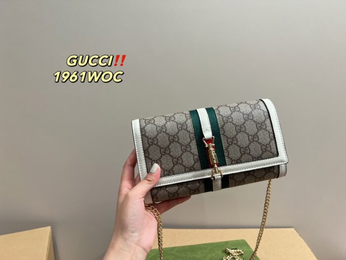 Alternative view of GUCCI JACKIE 1961 CHAIN WALLET WHITE AND EBONY 21CM 652681 HUHHG 9794