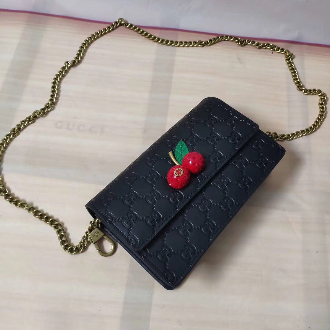 GUCCI GUCCISSIMA LEATHER MINI CHERRY CHAIN SHOULDER BAG BLACK 20CM - Image 4