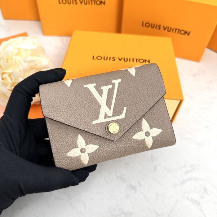 Alternative view of LOUIS VUITTON VICTORINE WALLET BEIGE 12CM M81861