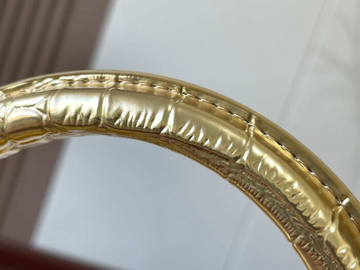 Alternative view of LOUIS VUITTON CAPUCINES GOLD 31.5CM N92967