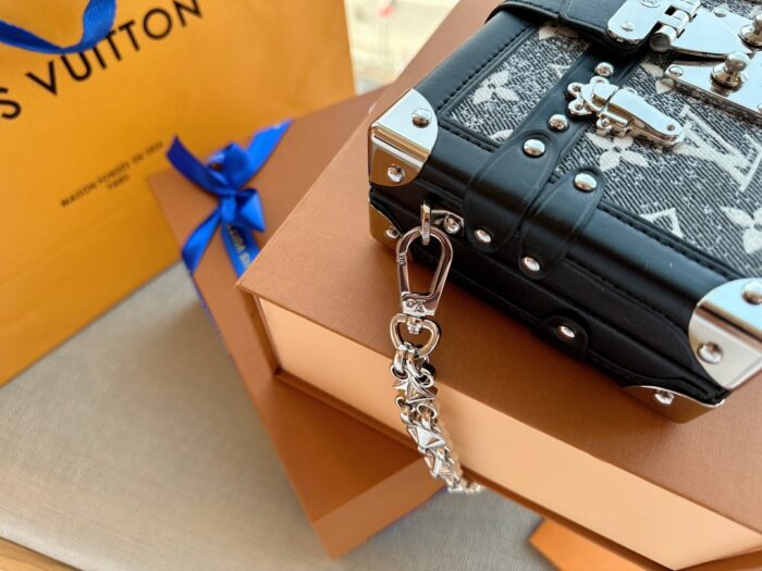 Alternative view of LOUIS VUITTON PETITE MALLE BLACK AND GREY 19CM M21462