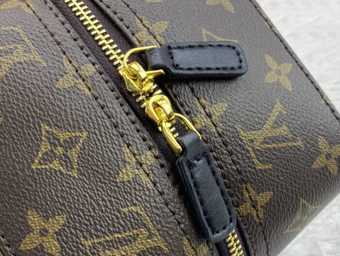 Alternative view of LOUIS VUITTON SQUARE BAG MONOGRAM M43589