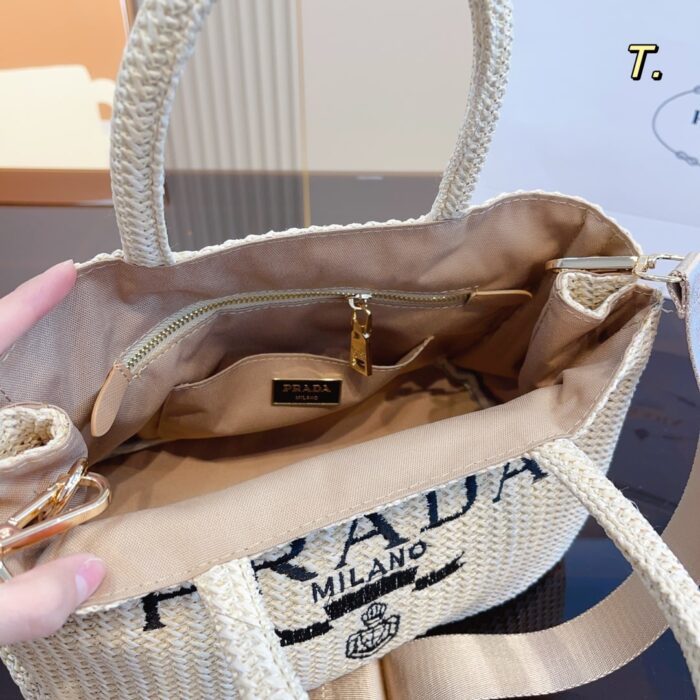 Alternative view of PRADA RAFFIA TOTE BAG IN BEIGE 29CM