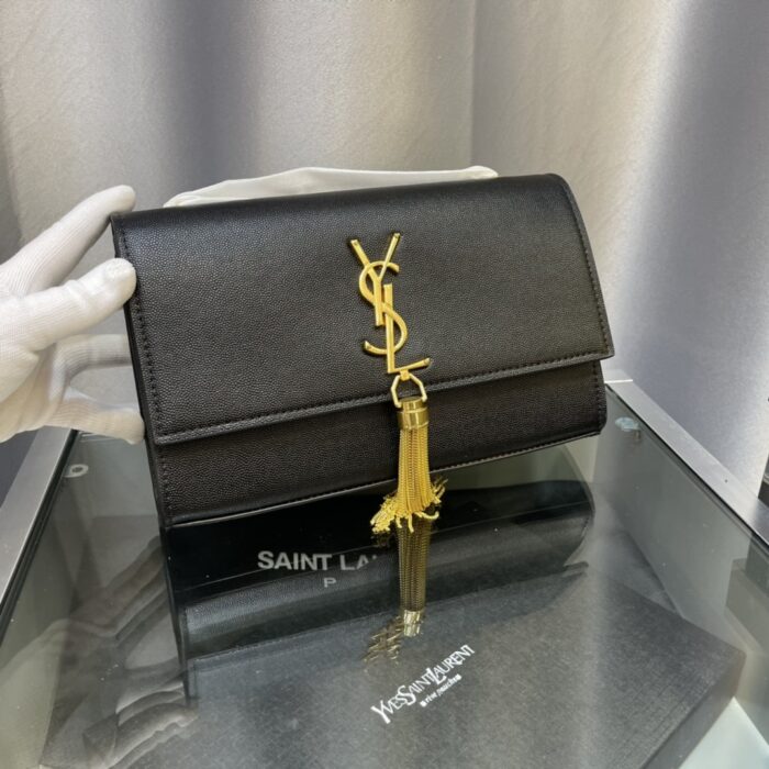 Alternative view of SAINT LAURENT KATE MEDIUM CHAIN BAG WITH TASSEL IN GRAIN DE POUDRE EMBOSSED LEATHER 354119BOW0J1000