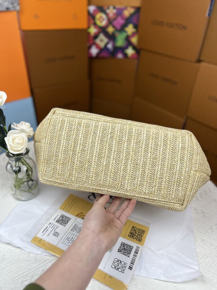 Alternative view of SAINT LAURENT RIVE GAUCHE SUPPLE TOTE BAG IN RAFFIA CROCHET 688864GAAA12086